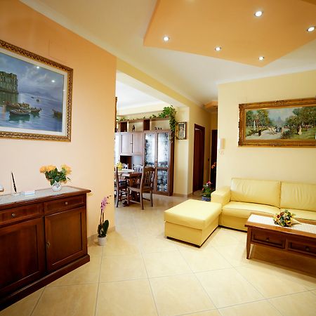 Casa Lucia Apartment ราเวลโล ภายนอก รูปภาพ