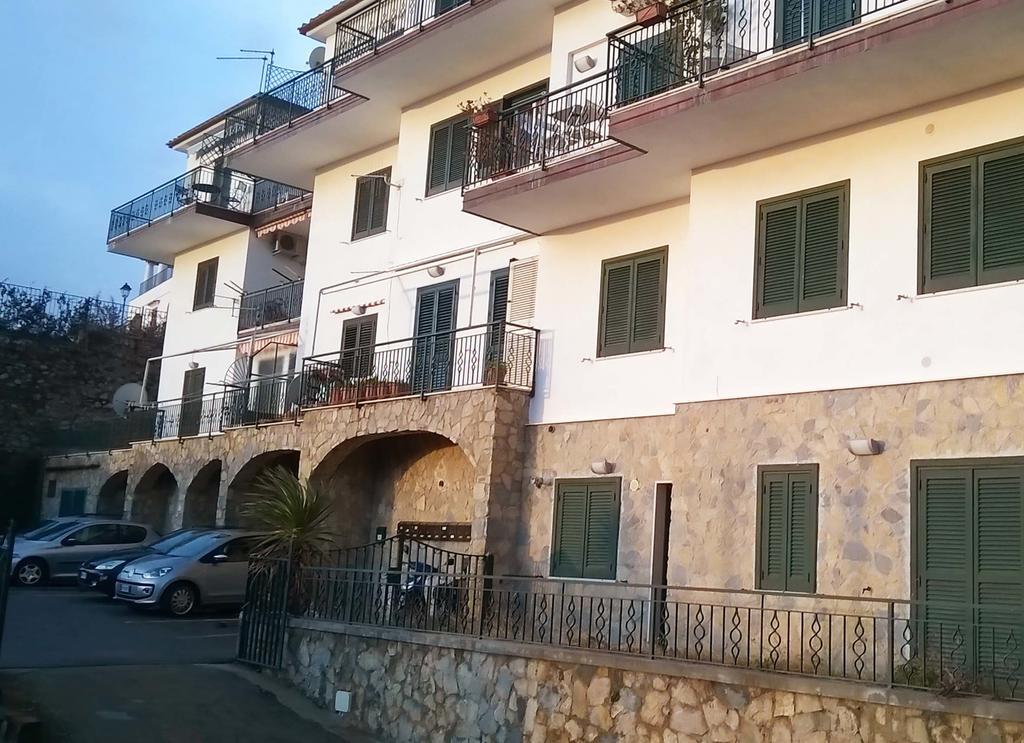 Casa Lucia Apartment ราเวลโล ภายนอก รูปภาพ